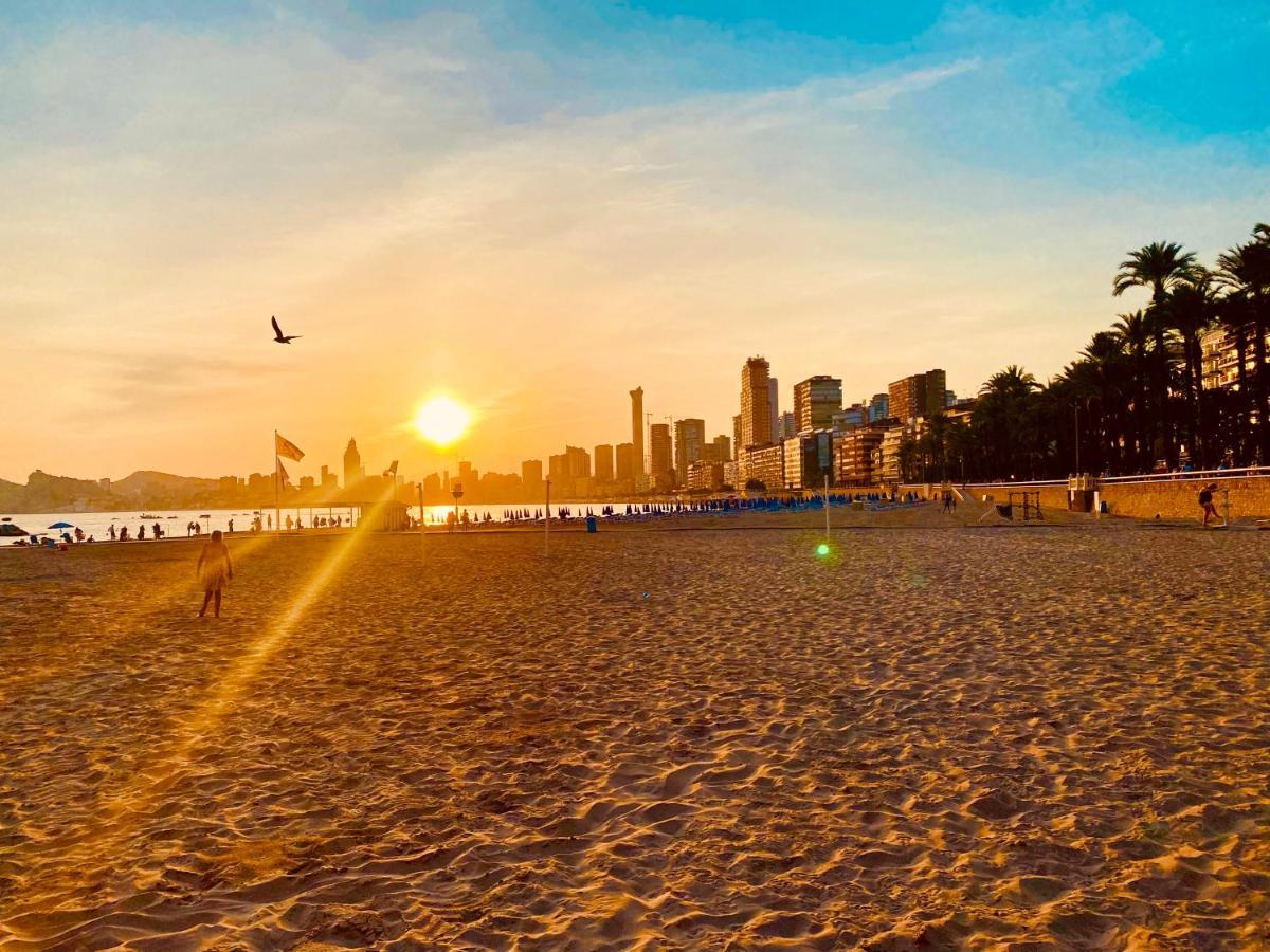 Sunset Waves Benidorm Sea View Lägenhet Exteriör bild